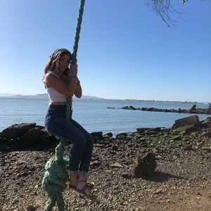 Meet your Posher, Julia